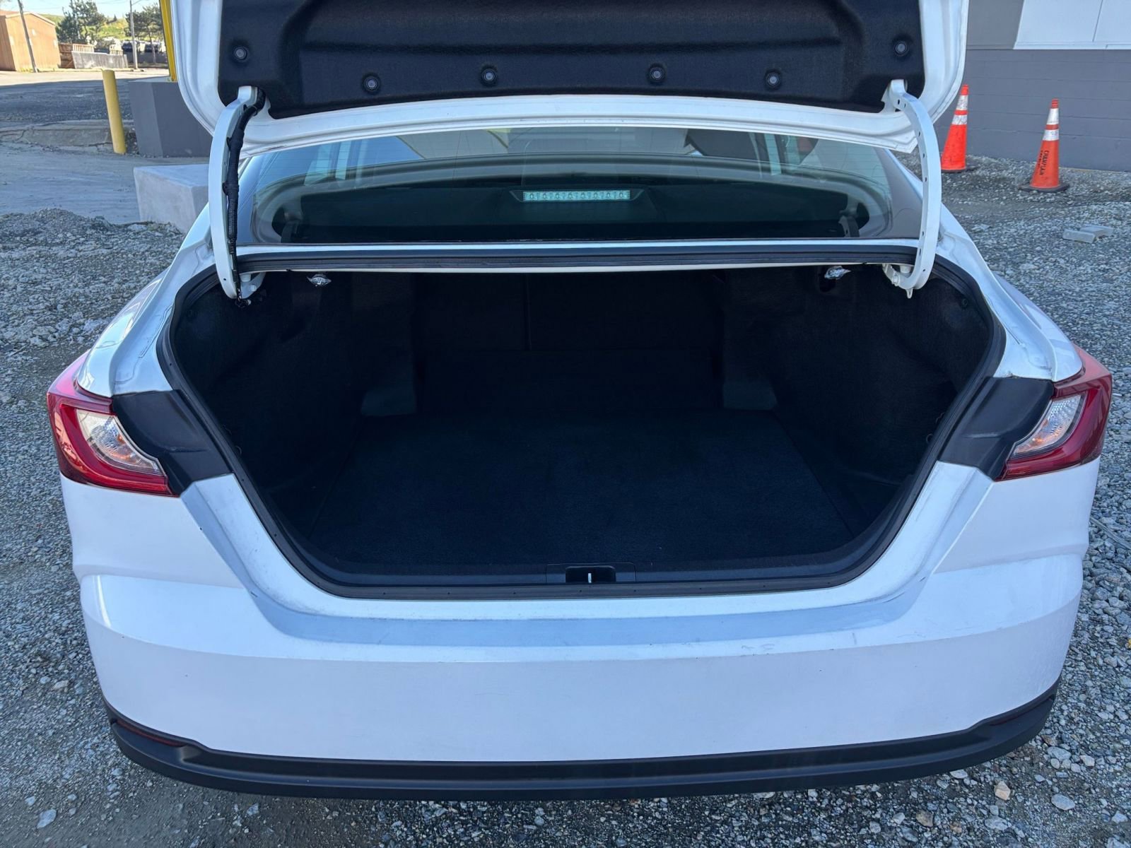 Thumbnail: 2025 Toyota Camry - 27