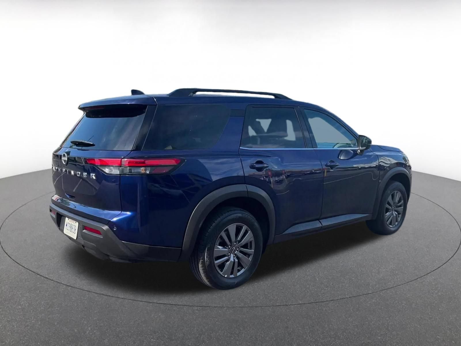 Thumbnail: 2025 Nissan Pathfinder - 14