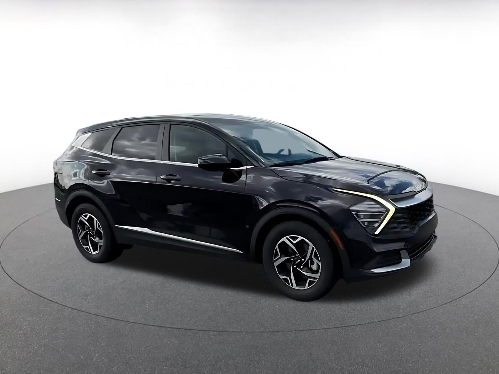 Thumbnail: 2025 Kia Sportage - 2