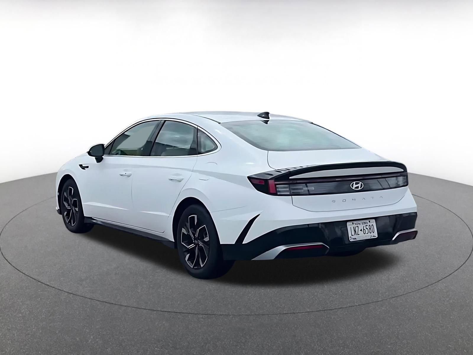 Thumbnail: 2025 Hyundai Sonata - 4