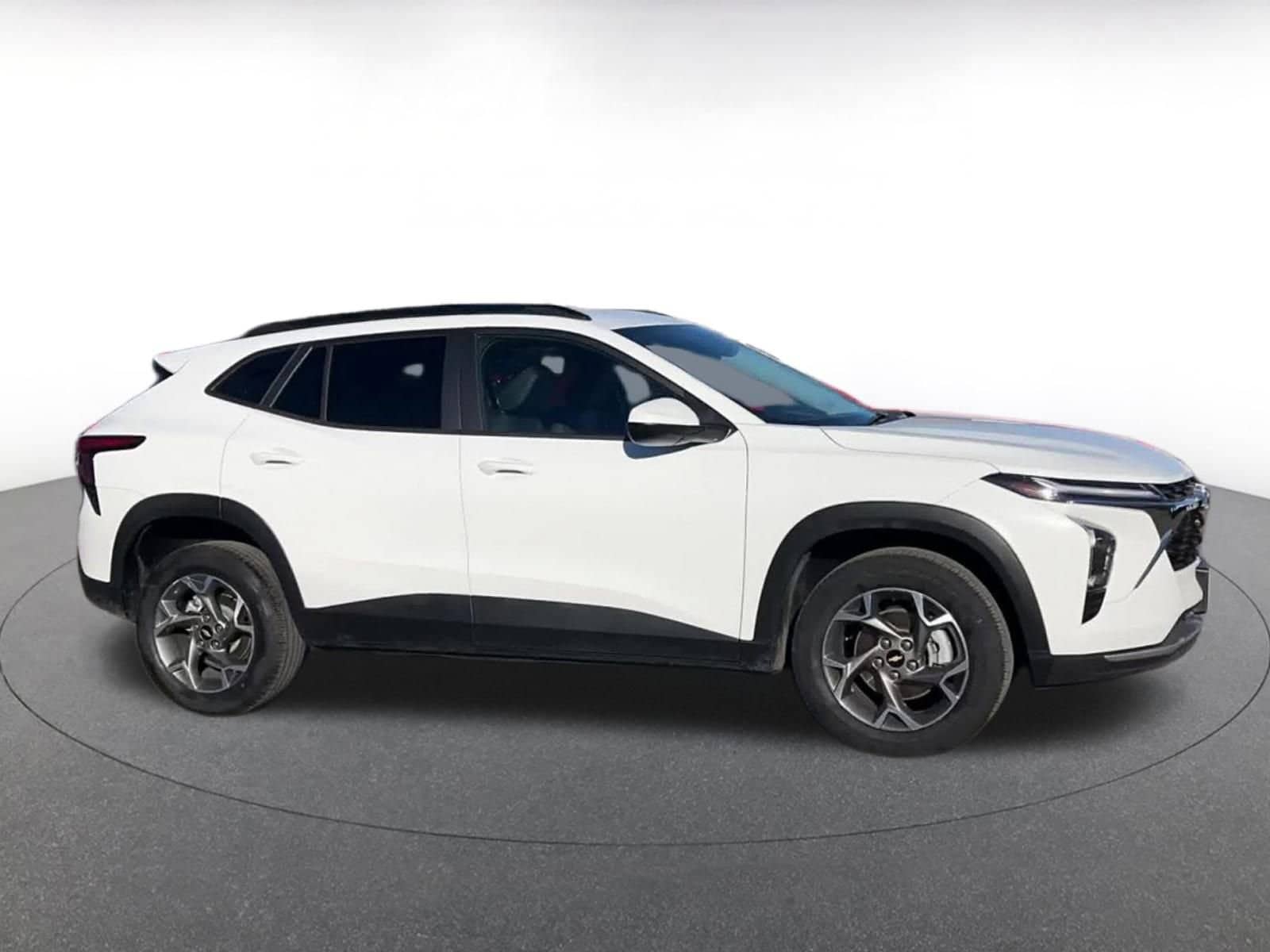 Thumbnail: 2025 Chevrolet Trax - 16