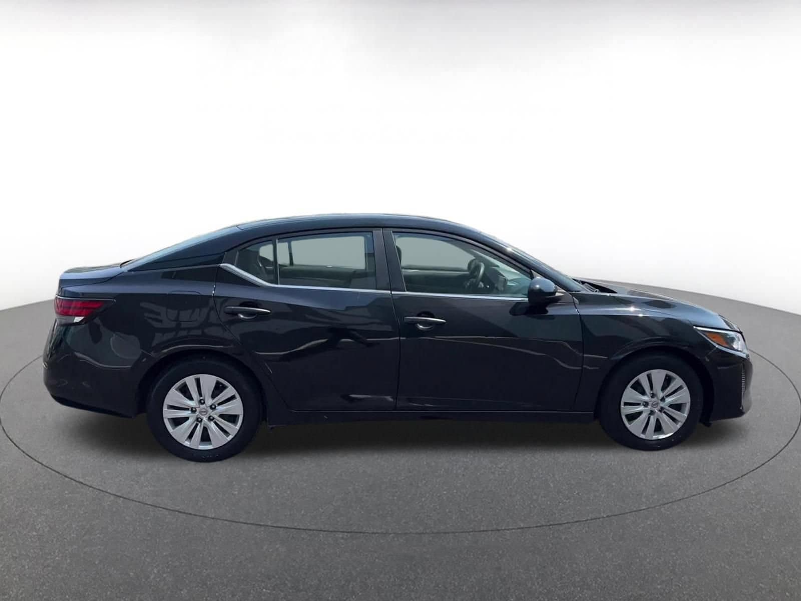 Thumbnail: 2025 Nissan Sentra - 16