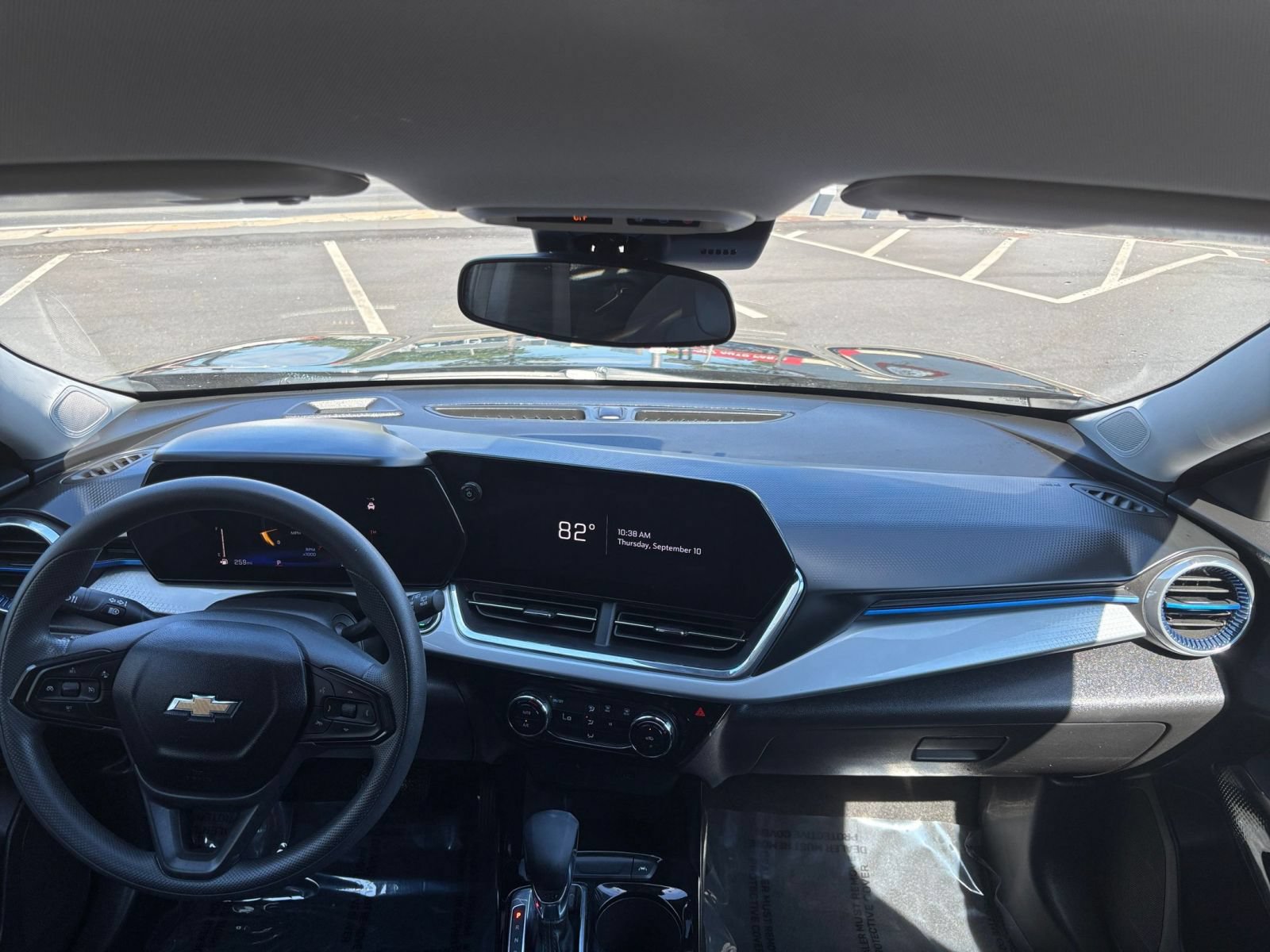 Thumbnail: 2025 Chevrolet Trax - 29
