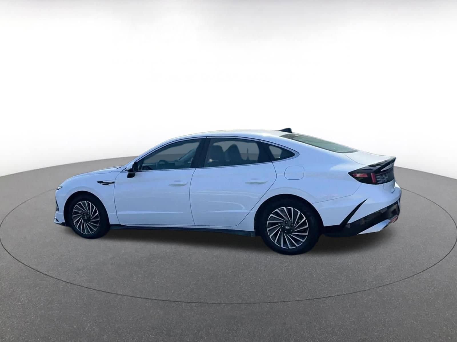 Thumbnail: 2025 Hyundai Sonata - 10