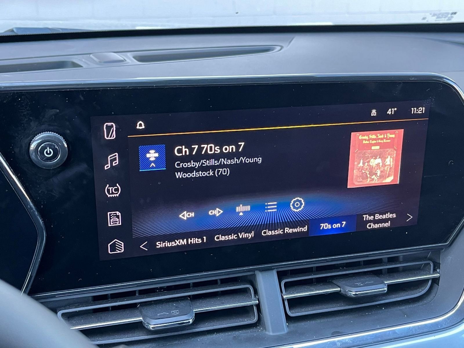 Thumbnail: 2025 Chevrolet Trax - 18