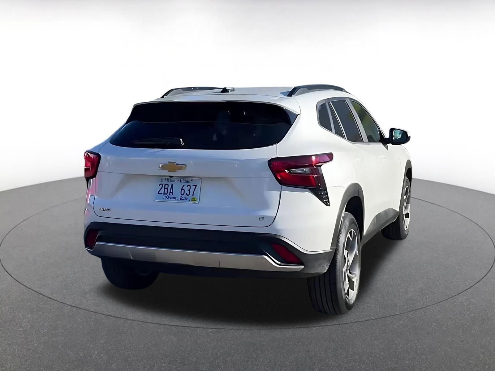 Thumbnail: 2025 Chevrolet Trax - 12