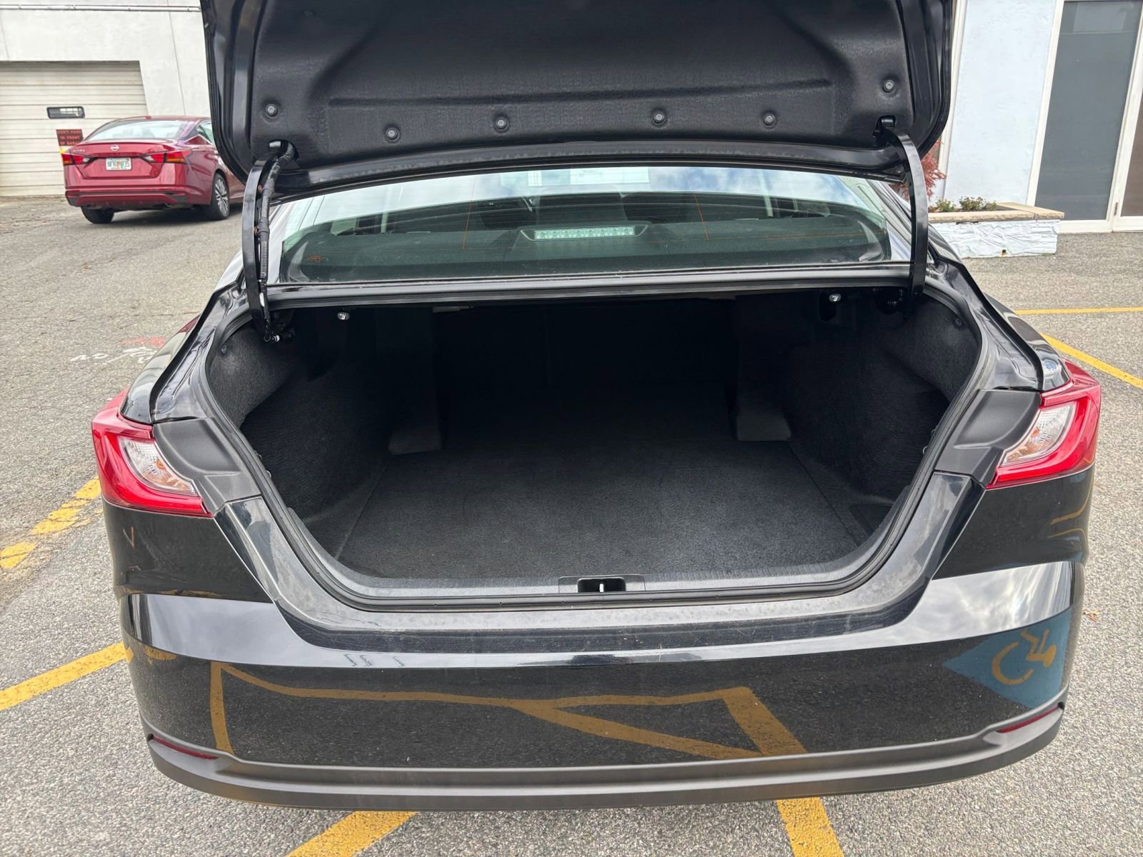 Thumbnail: 2025 Toyota Camry - 24