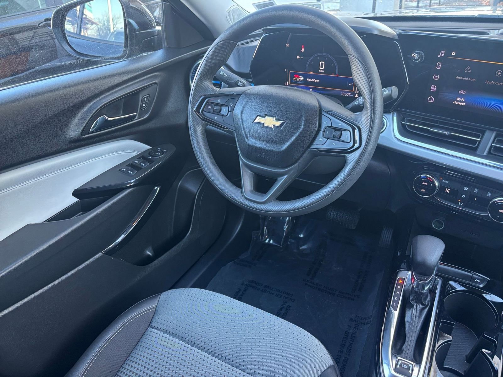 Thumbnail: 2025 Chevrolet Trax - 28