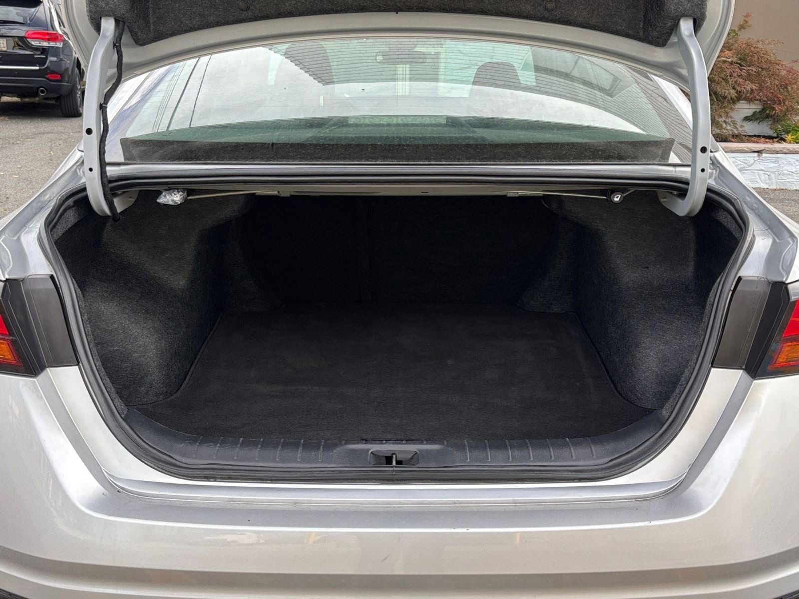 Thumbnail: 2024 Nissan Altima - 28