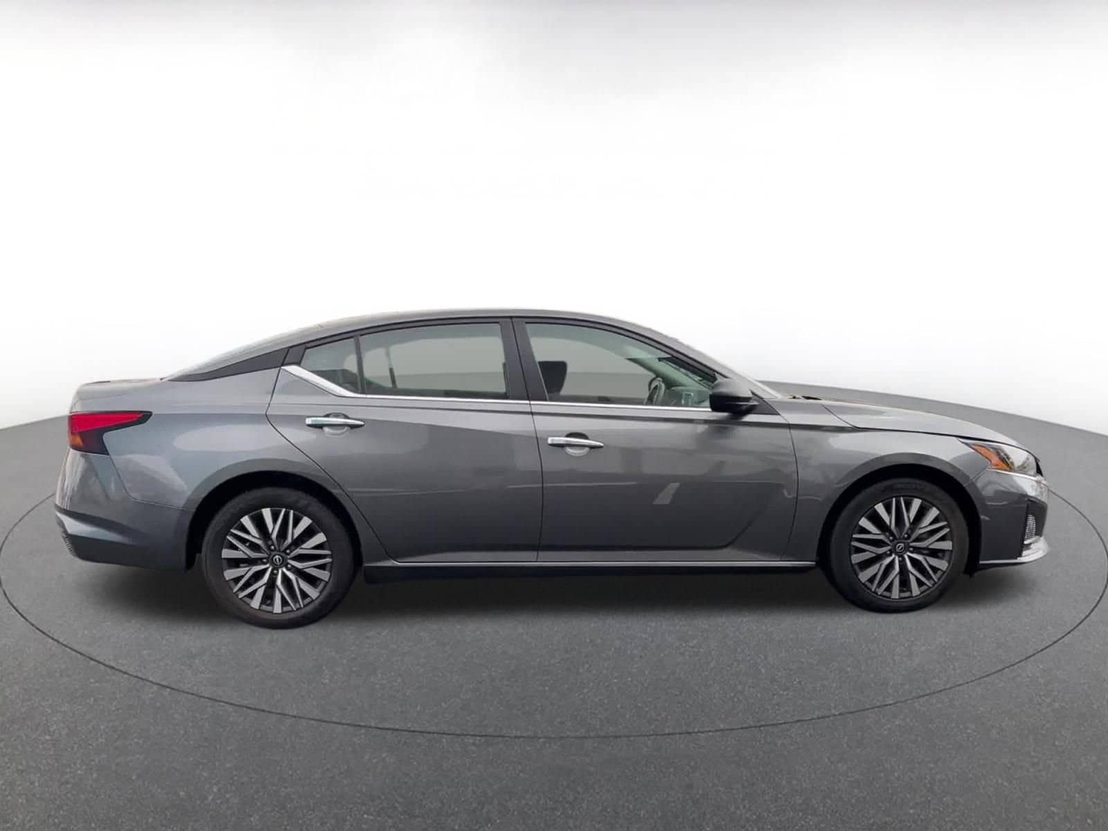 Thumbnail: 2025 Nissan Altima - 16