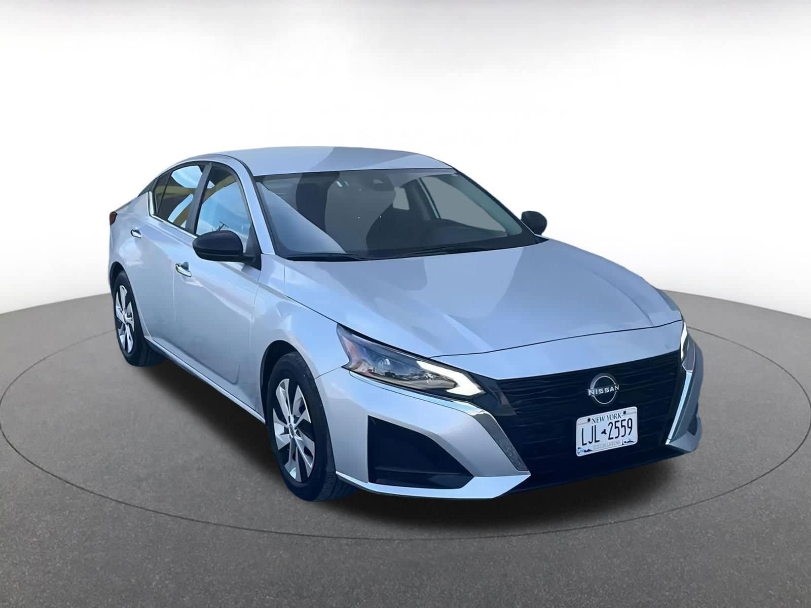 Thumbnail: 2024 Nissan Altima - 3