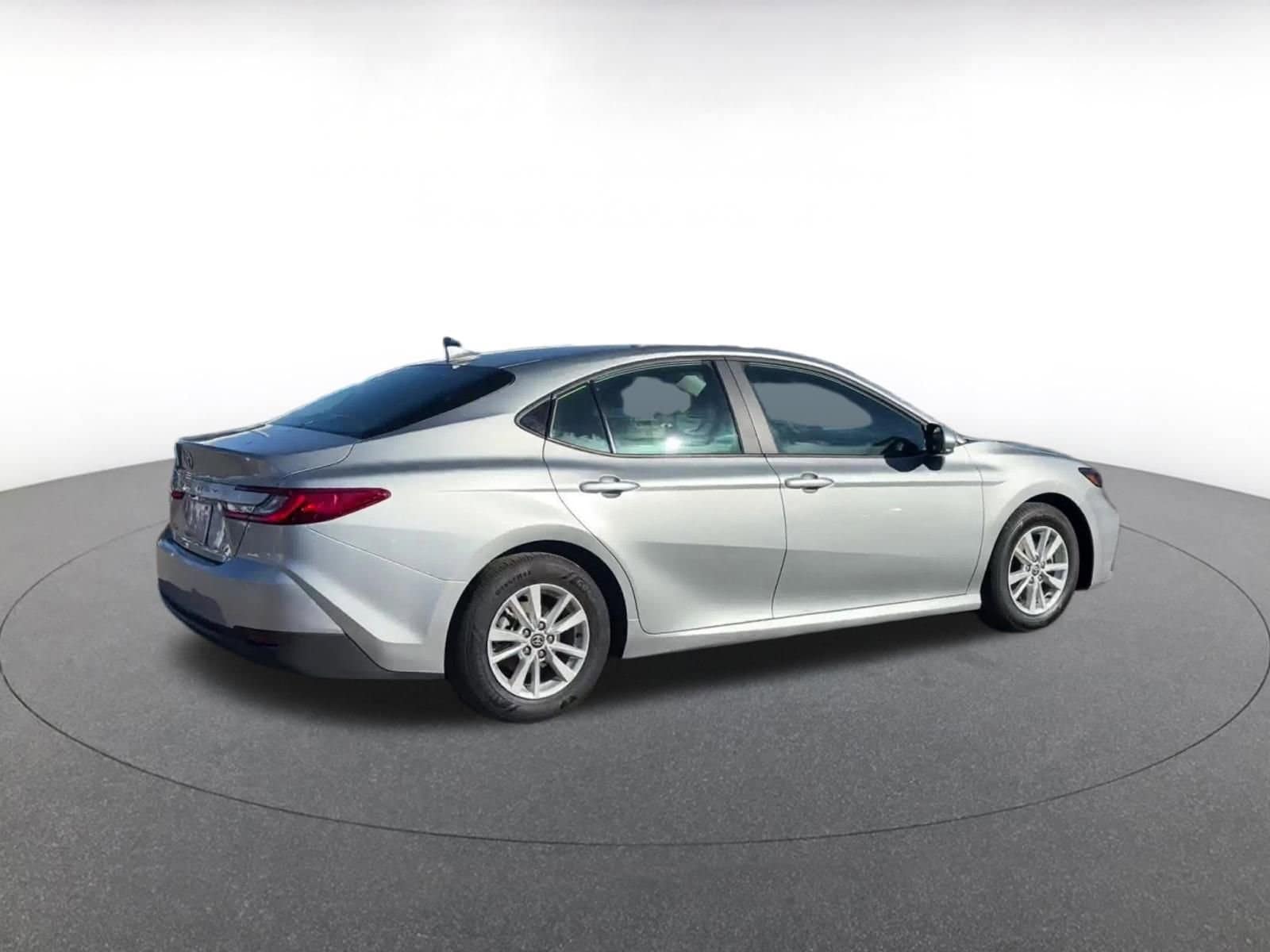 Thumbnail: 2025 Toyota Camry - 15