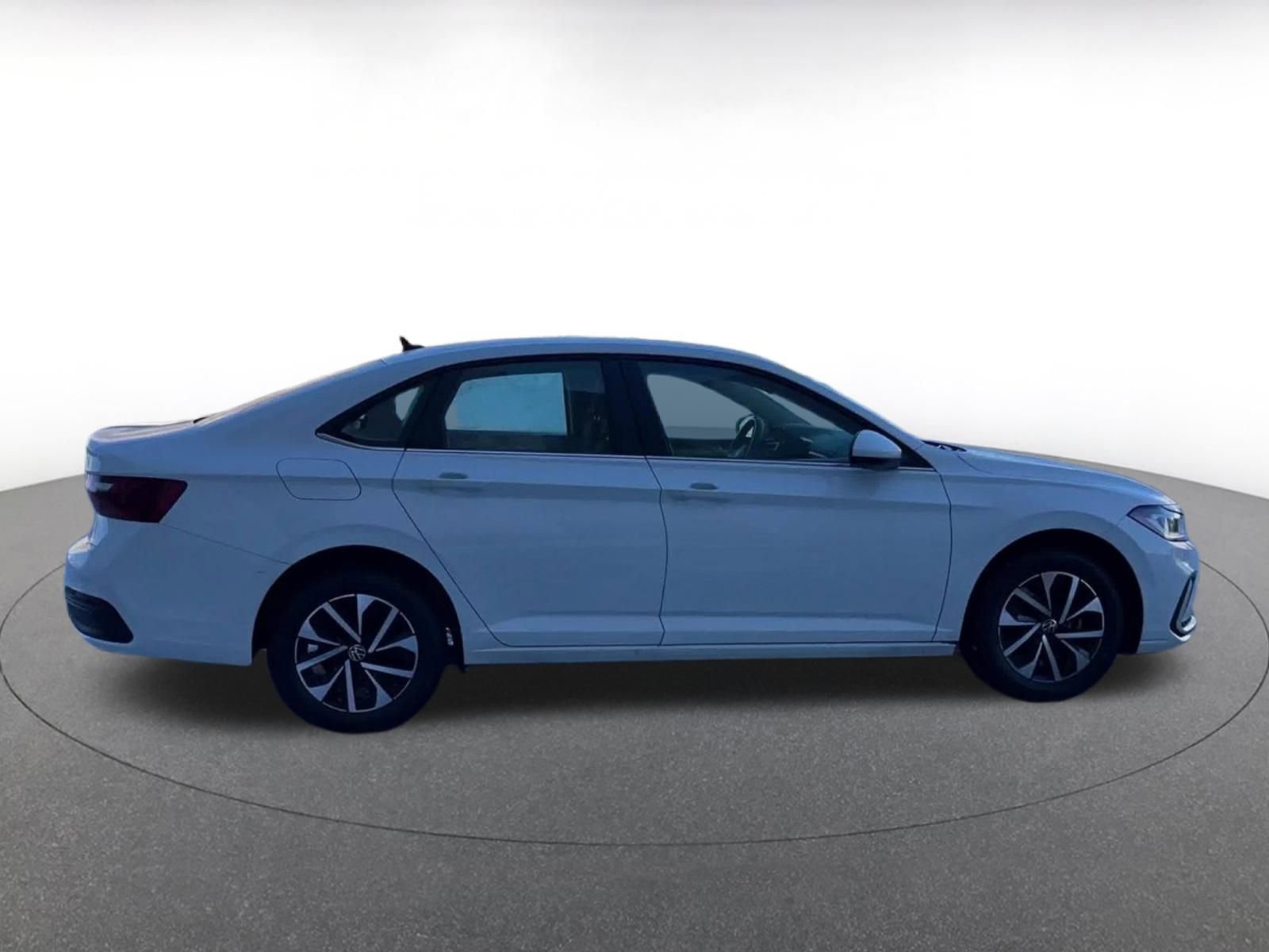Thumbnail: 2025 Volkswagen Jetta - 15