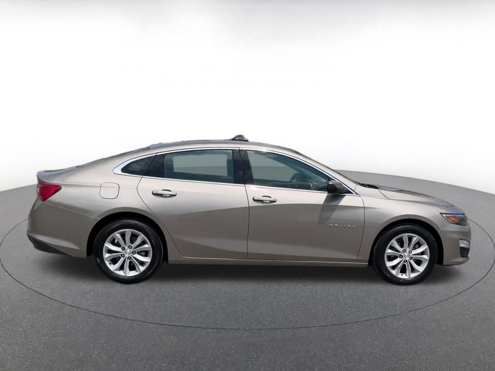 Thumbnail: 2024 Chevrolet Malibu - 16