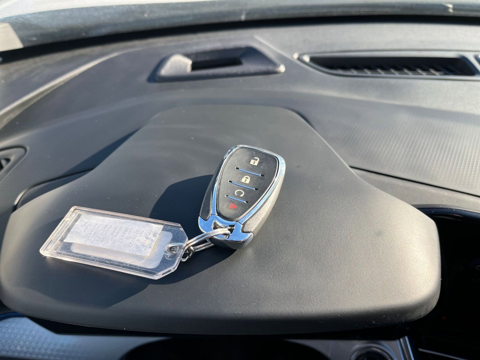 Thumbnail: 2025 Chevrolet Trax - 21