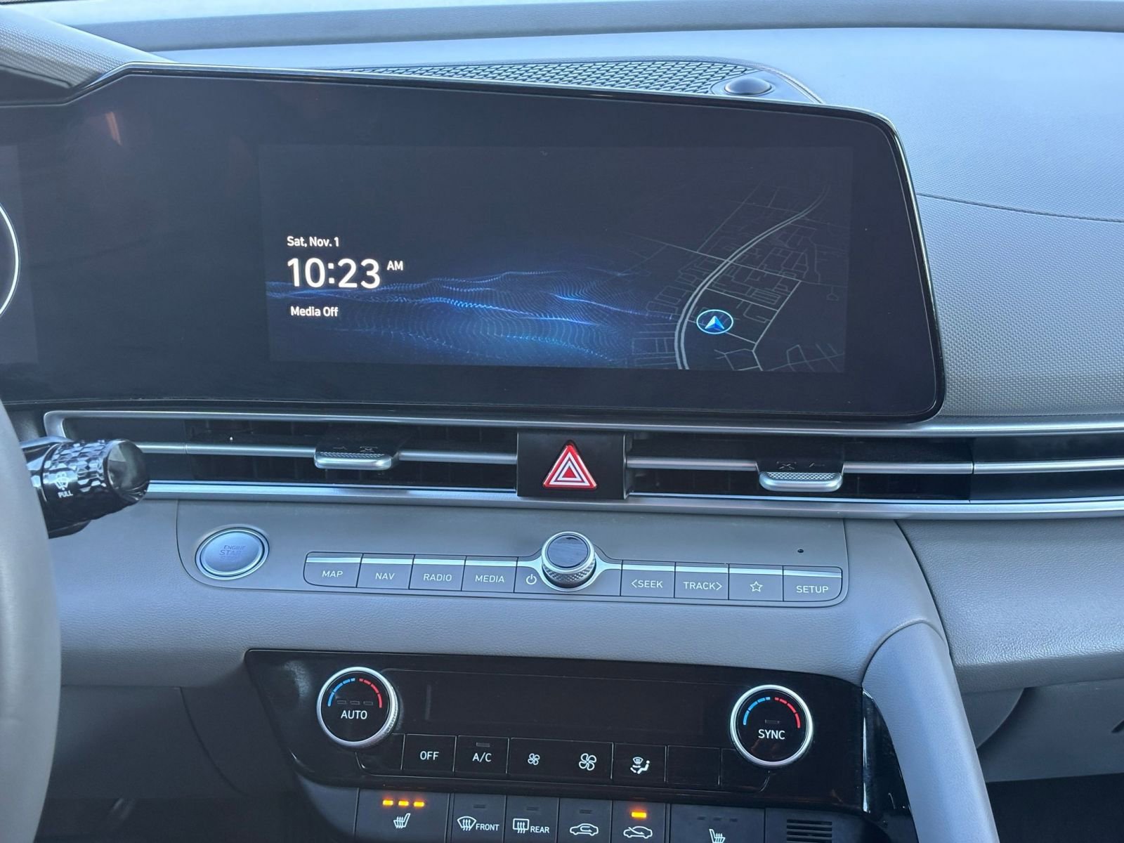 Thumbnail: 2025 Hyundai Elantra - 18