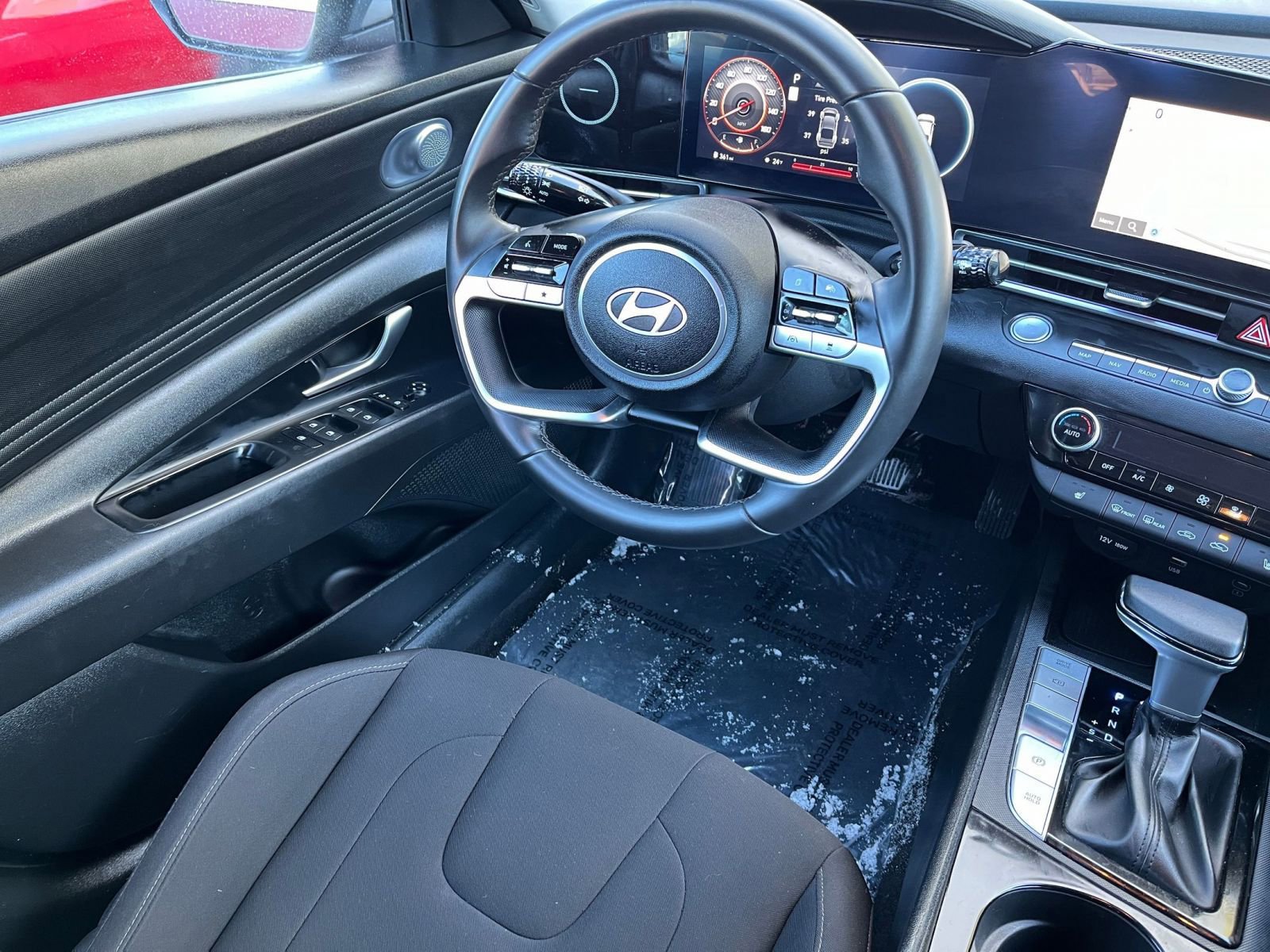 Thumbnail: 2025 Hyundai Elantra - 32