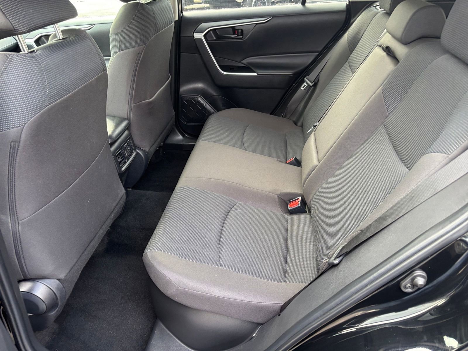 Thumbnail: 2025 Toyota RAV4 - 22