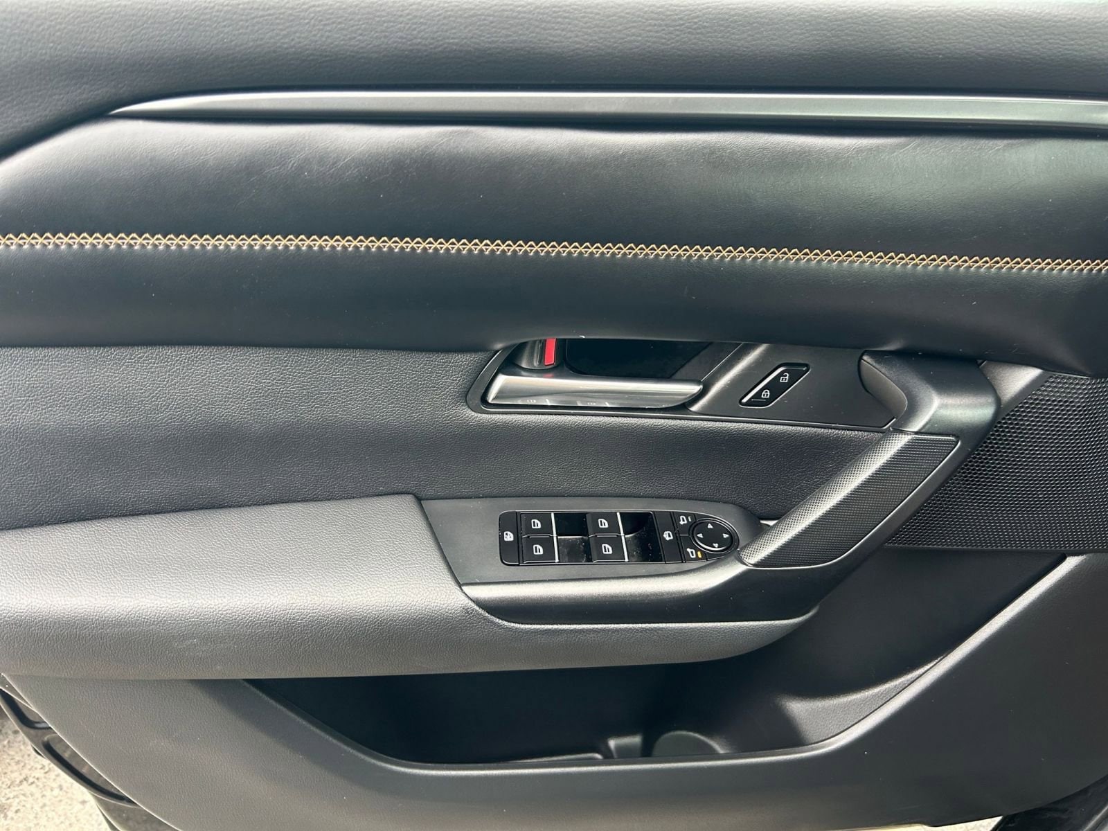 Thumbnail: 2025 Mazda CX-50 - 18