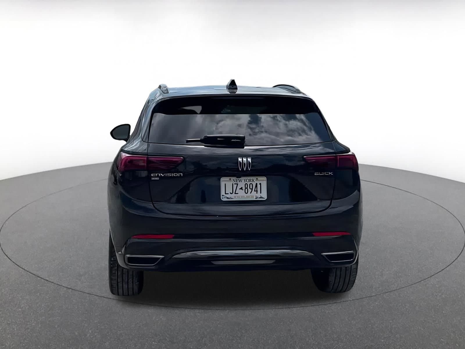 Thumbnail: 2024 Buick Envision - 12