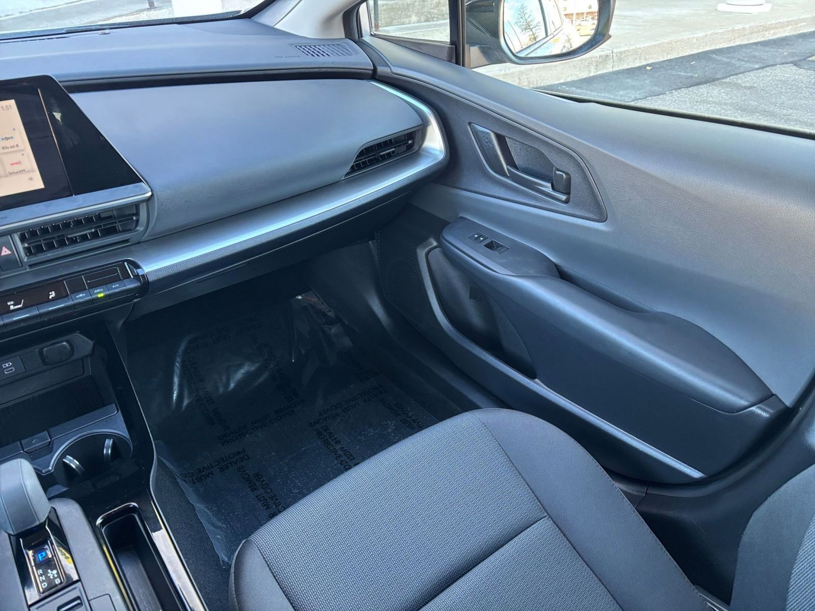 Thumbnail: 2025 Toyota Prius - 31