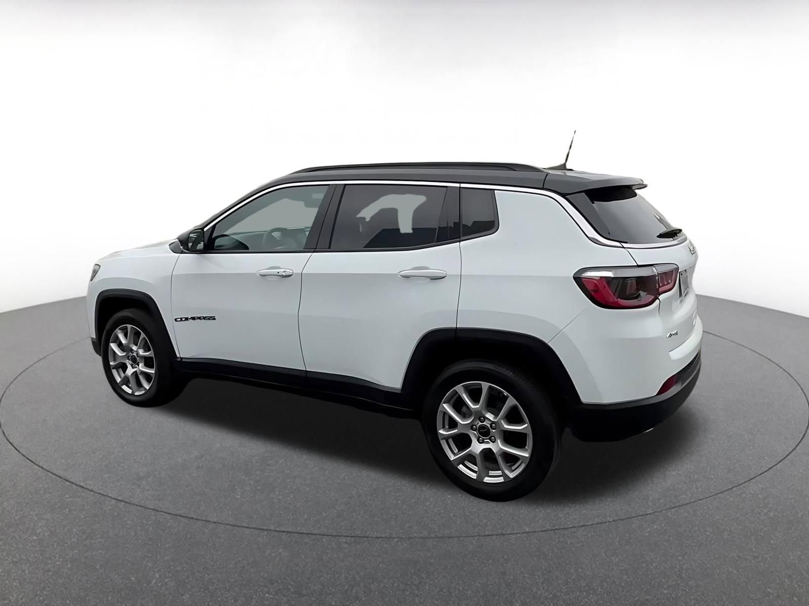 Thumbnail: 2025 Jeep Compass - 10