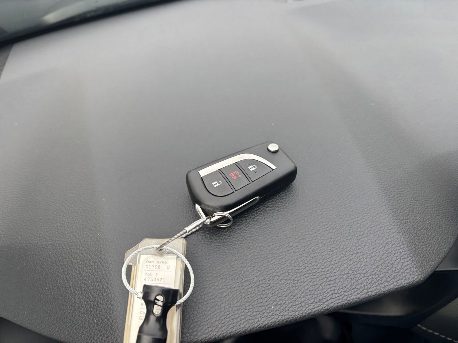 Thumbnail: 2025 Toyota RAV4 - 21