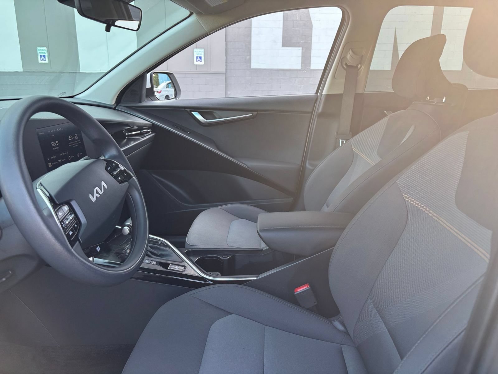 Thumbnail: 2026 Kia Niro - 22