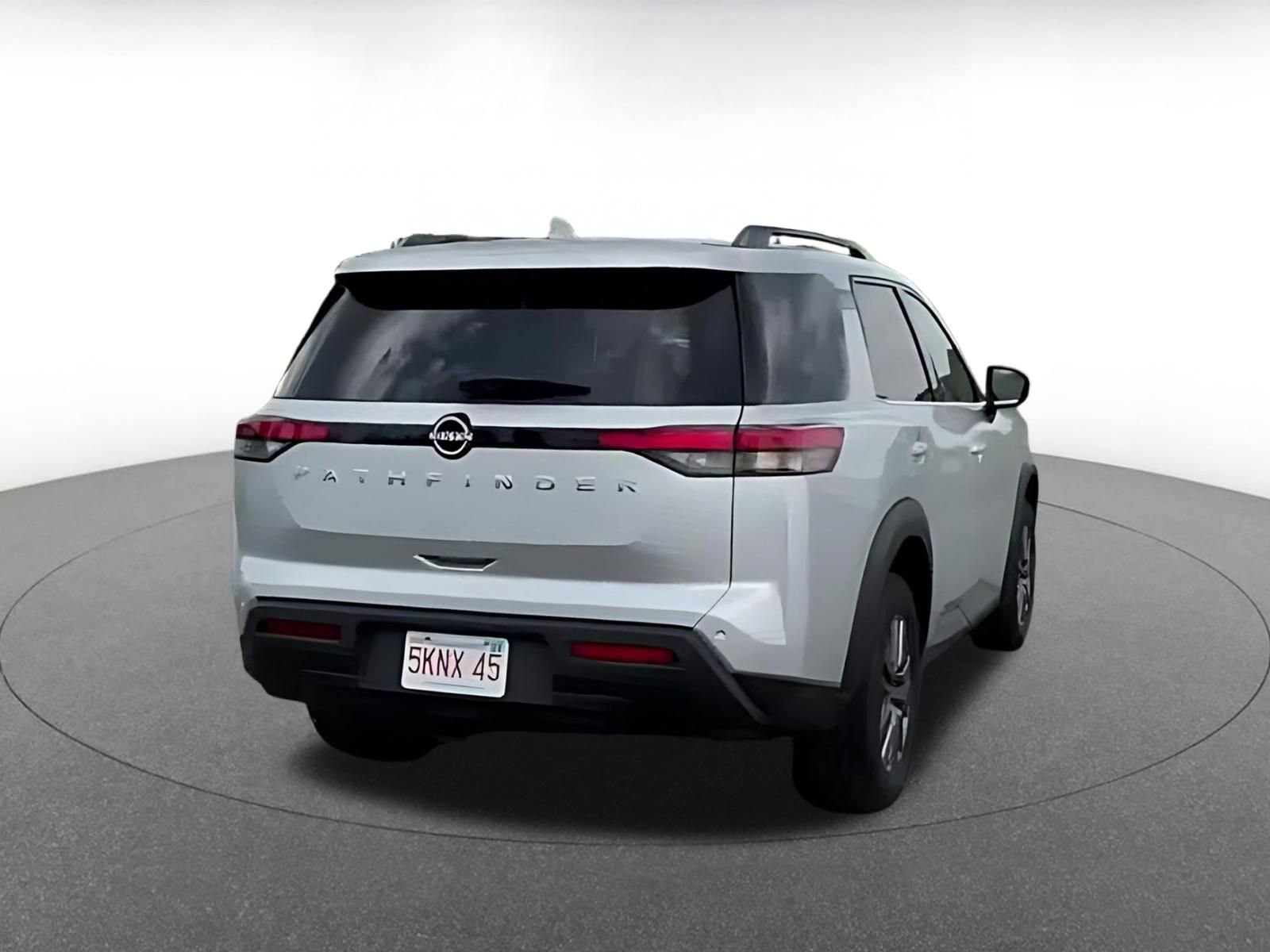 Thumbnail: 2025 Nissan Pathfinder - 12