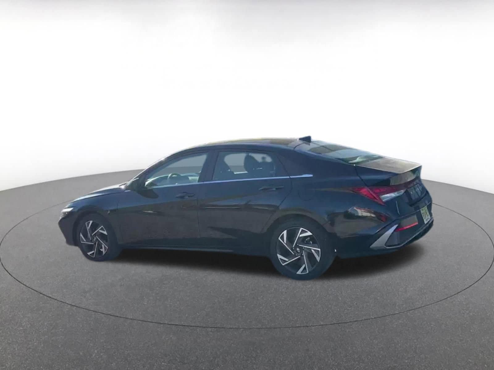 Thumbnail: 2025 Hyundai Elantra - 10
