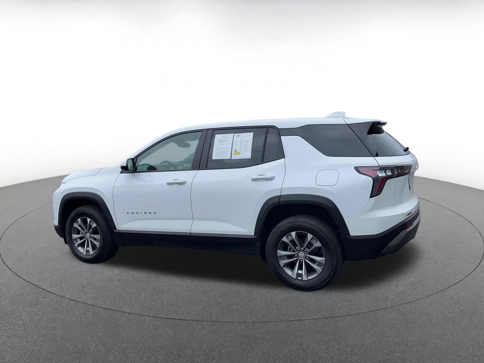 Thumbnail: 2025 Chevrolet Equinox - 10