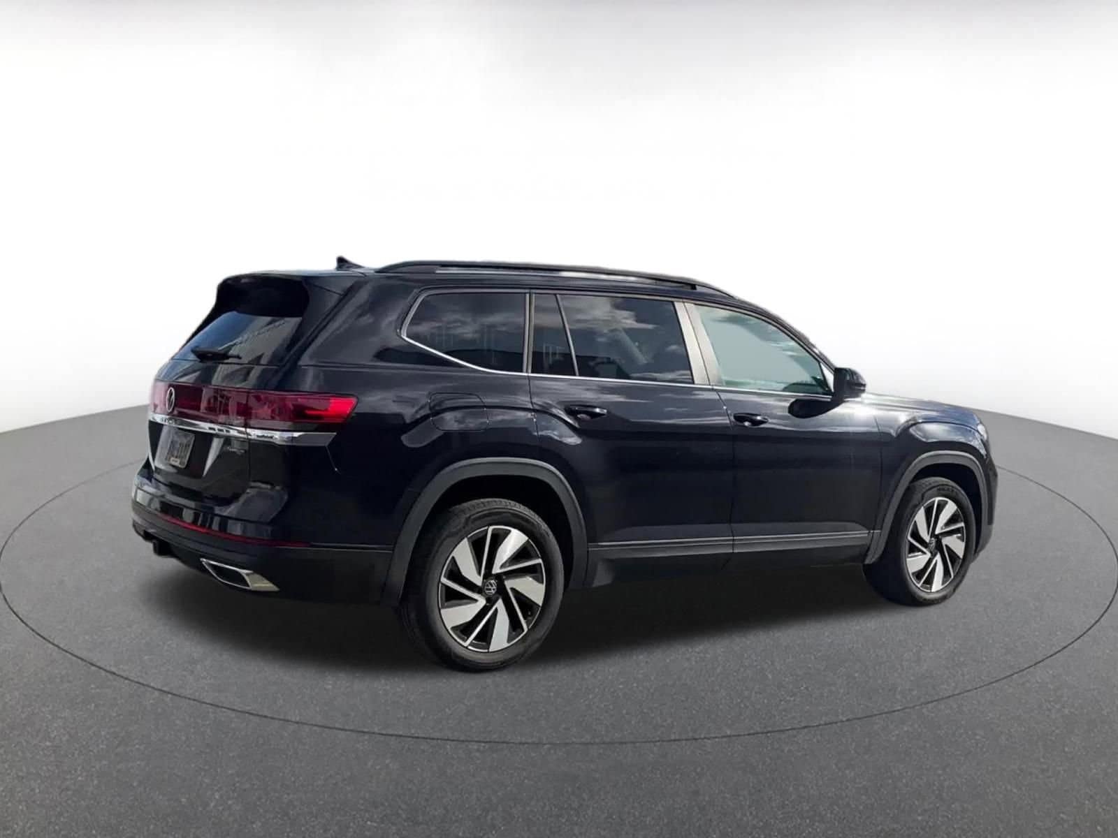 Thumbnail: 2025 Volkswagen Atlas - 14