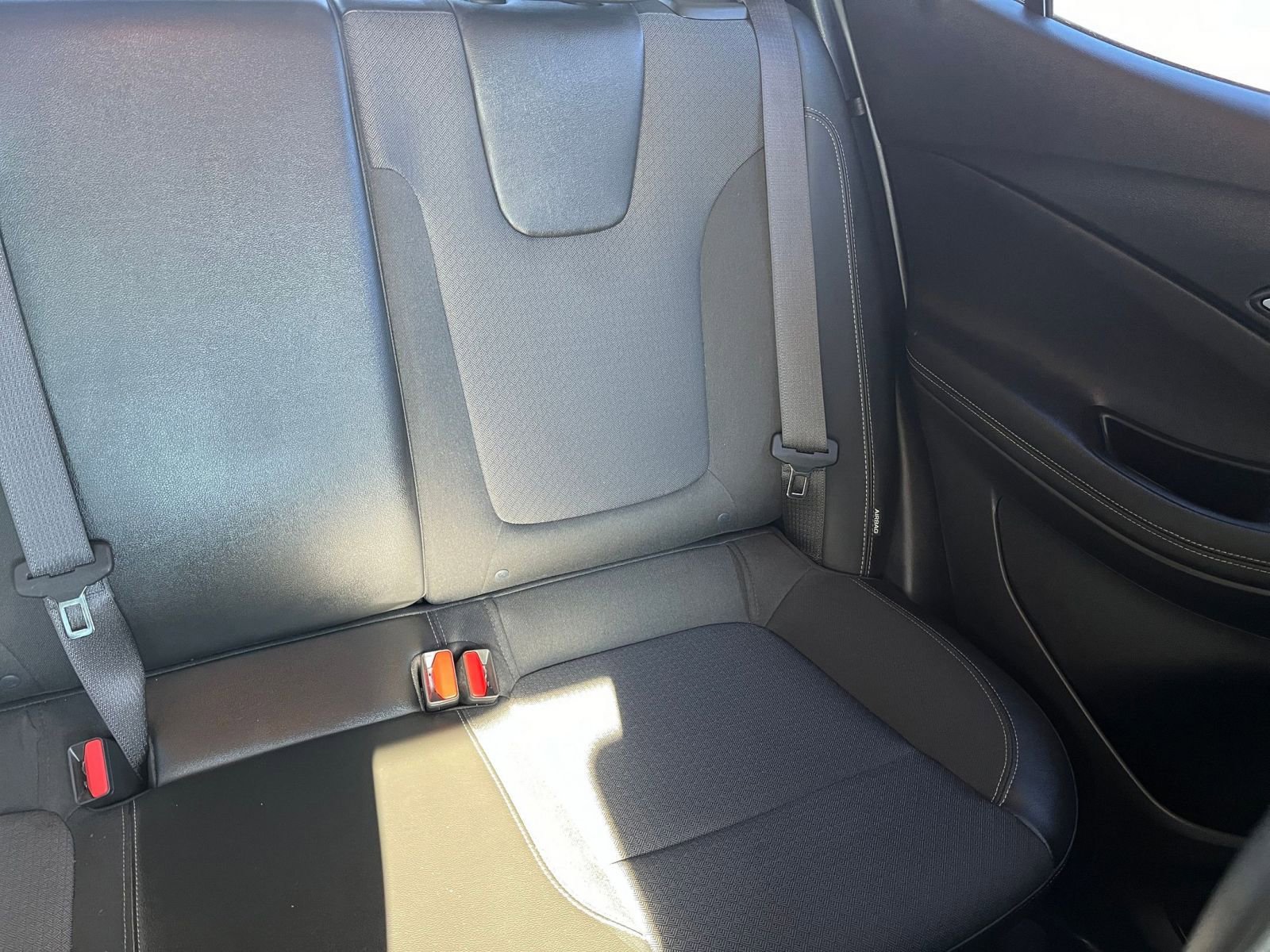 Thumbnail: 2025 Buick Encore GX - 35