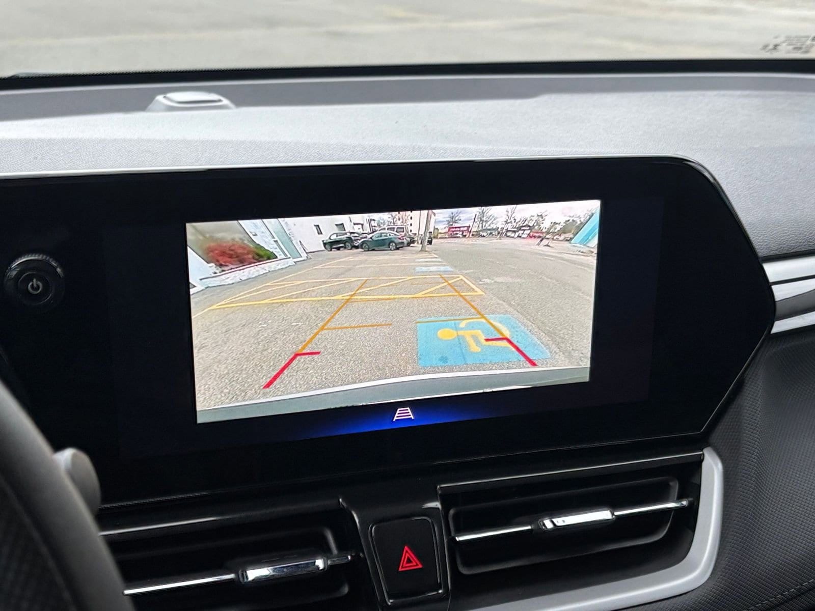 Thumbnail: 2025 Chevrolet TrailBlazer - 17