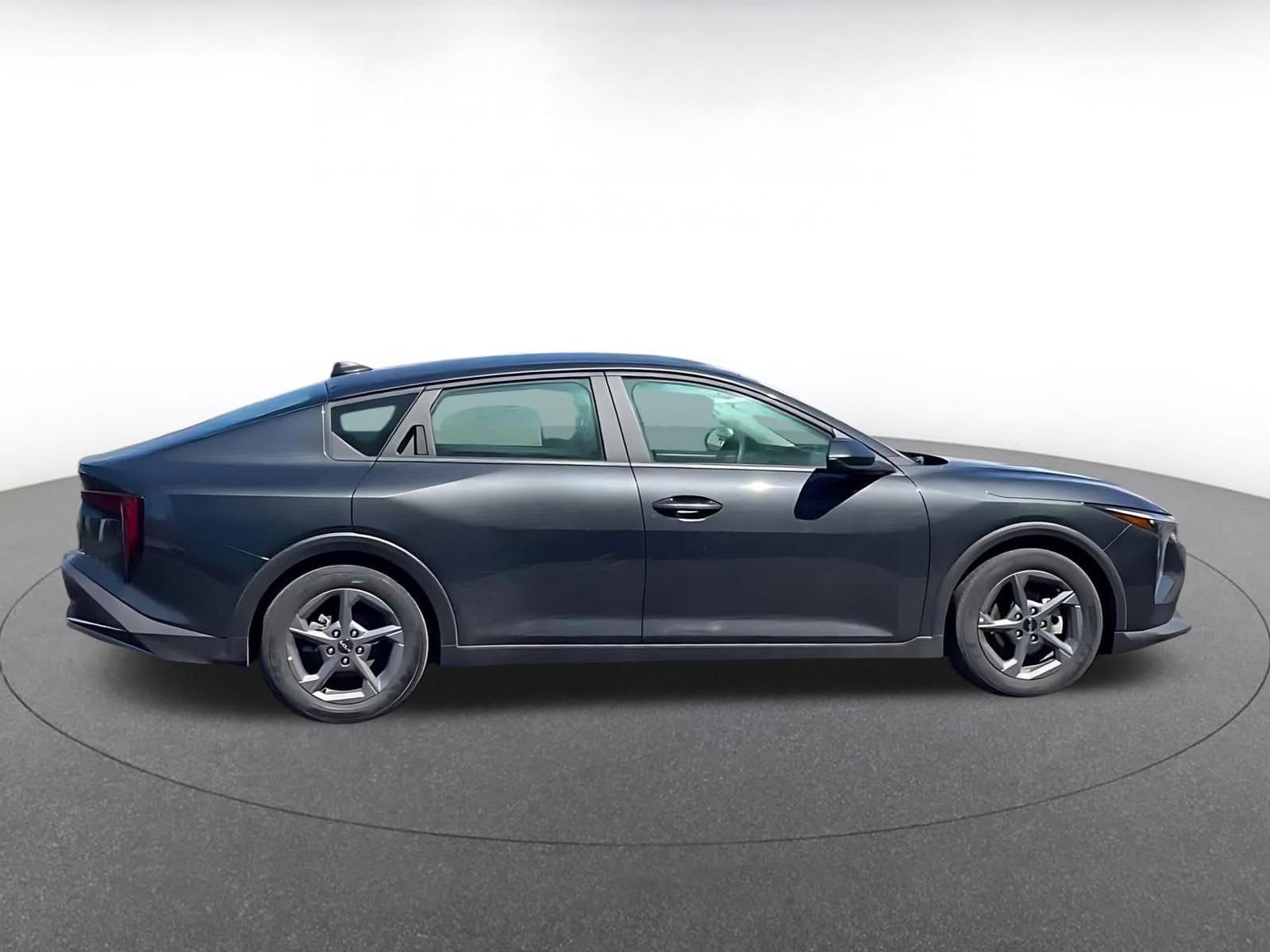 Thumbnail: 2025 Kia K4 - 16