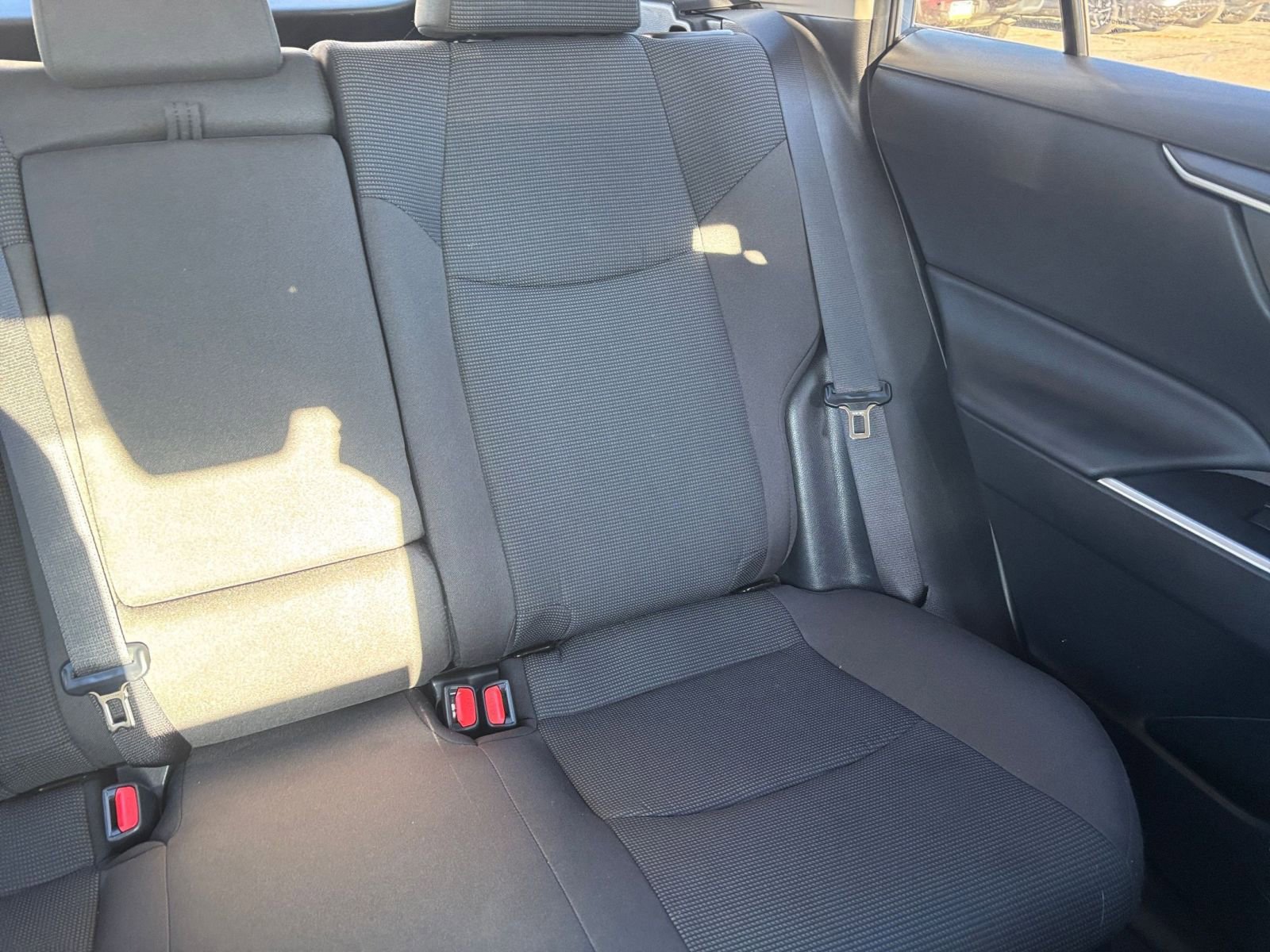 Thumbnail: 2025 Toyota RAV4 - 33