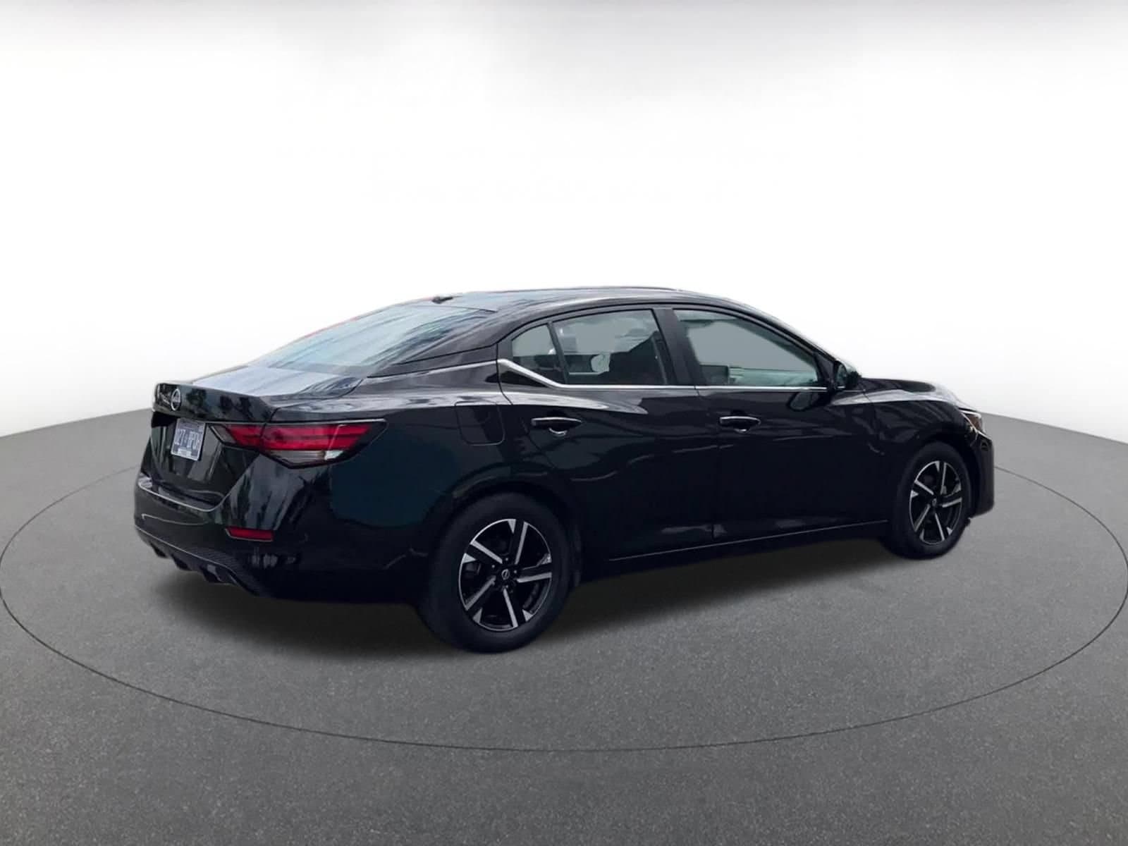 Thumbnail: 2025 Nissan Sentra - 15