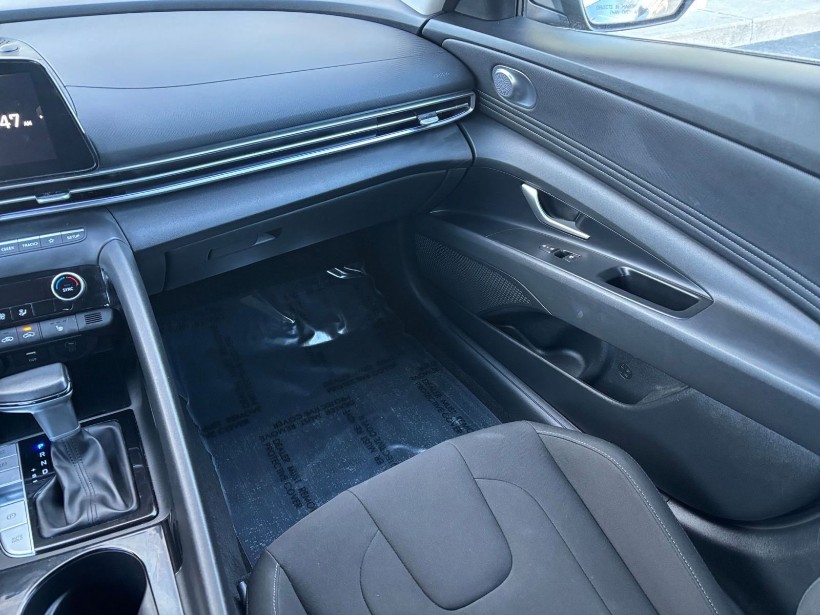 Thumbnail: 2025 Hyundai Elantra - 32