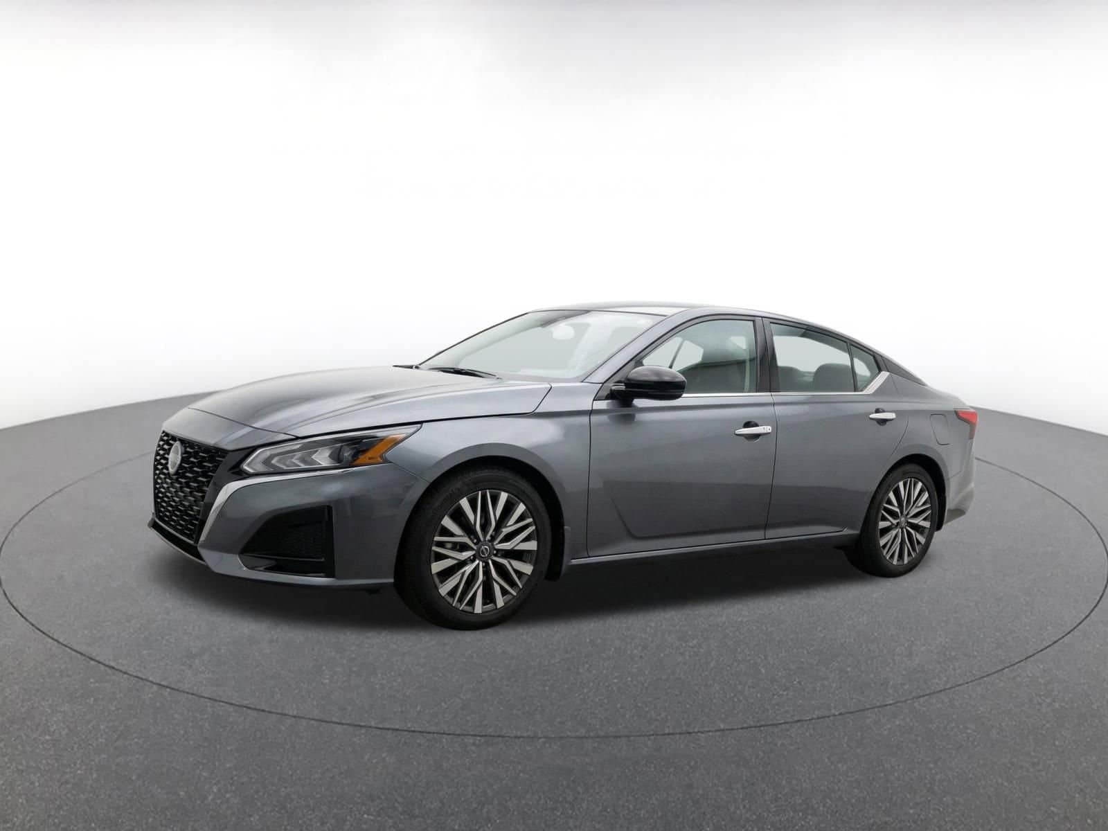 Thumbnail: 2025 Nissan Altima - 3