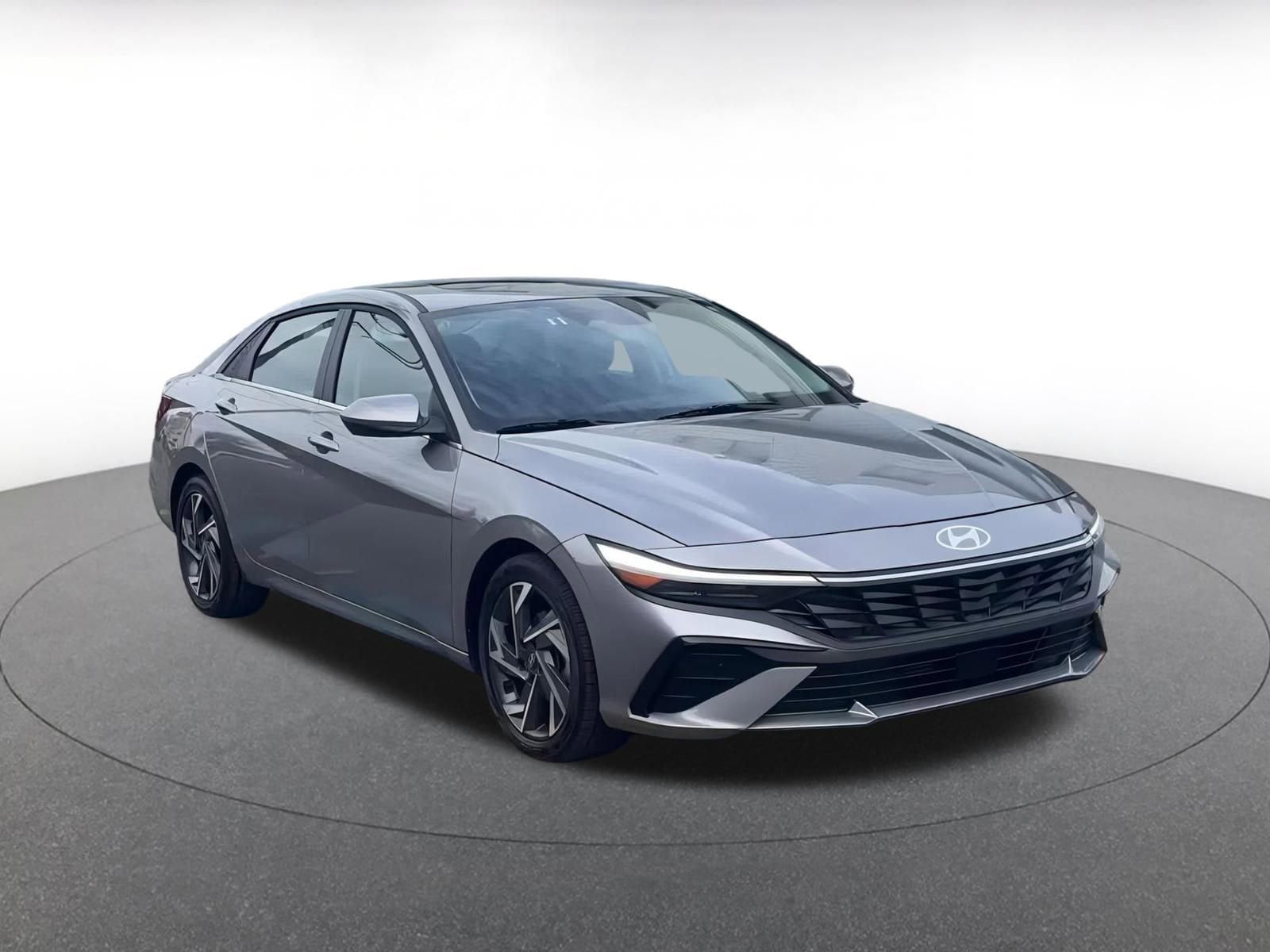 Thumbnail: 2025 Hyundai Elantra - 3