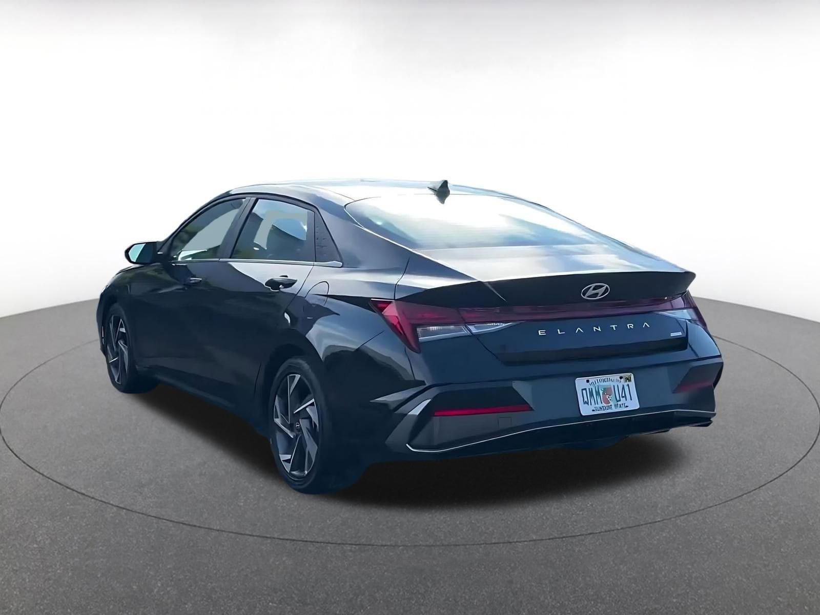 Thumbnail: 2025 Hyundai Elantra - 11