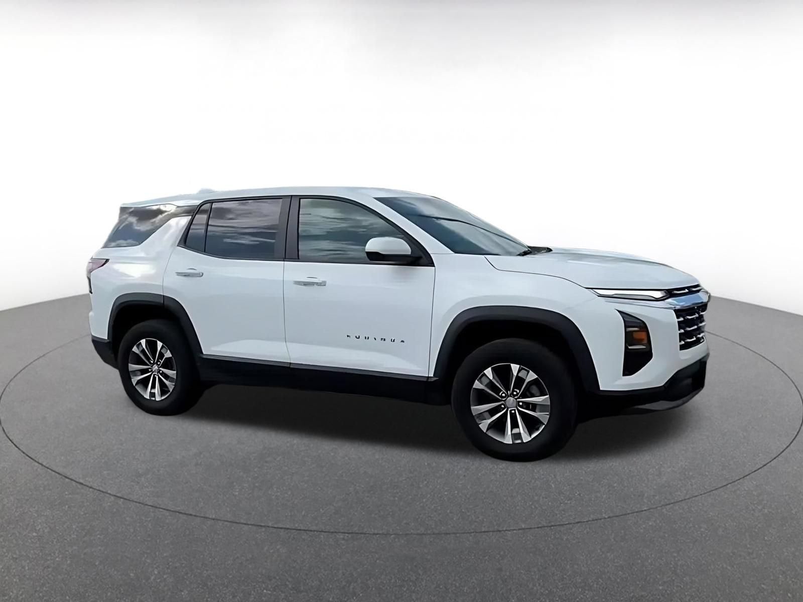 Thumbnail: 2025 Chevrolet Equinox - 2