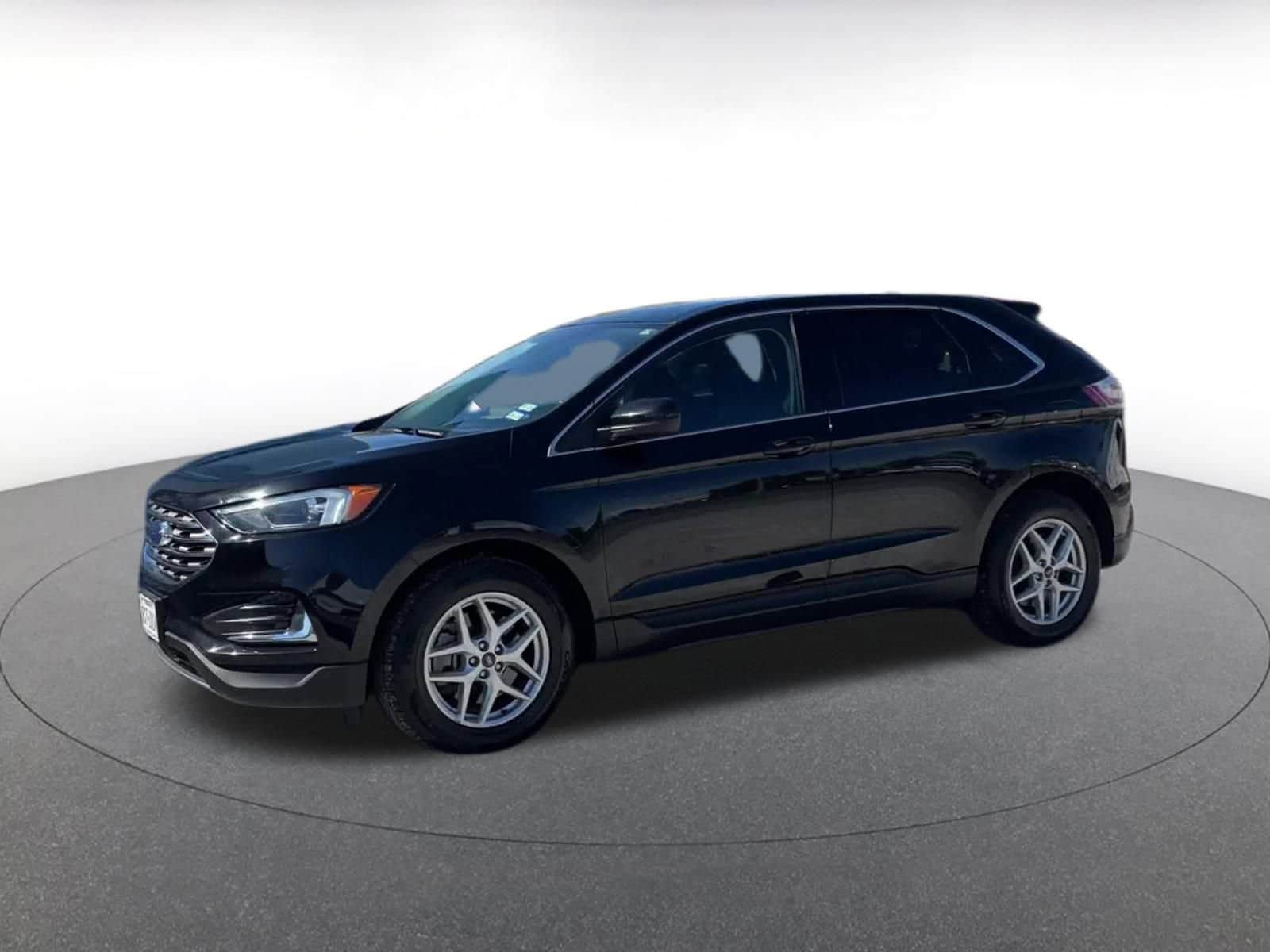 Thumbnail: 2022 Ford Edge - 8