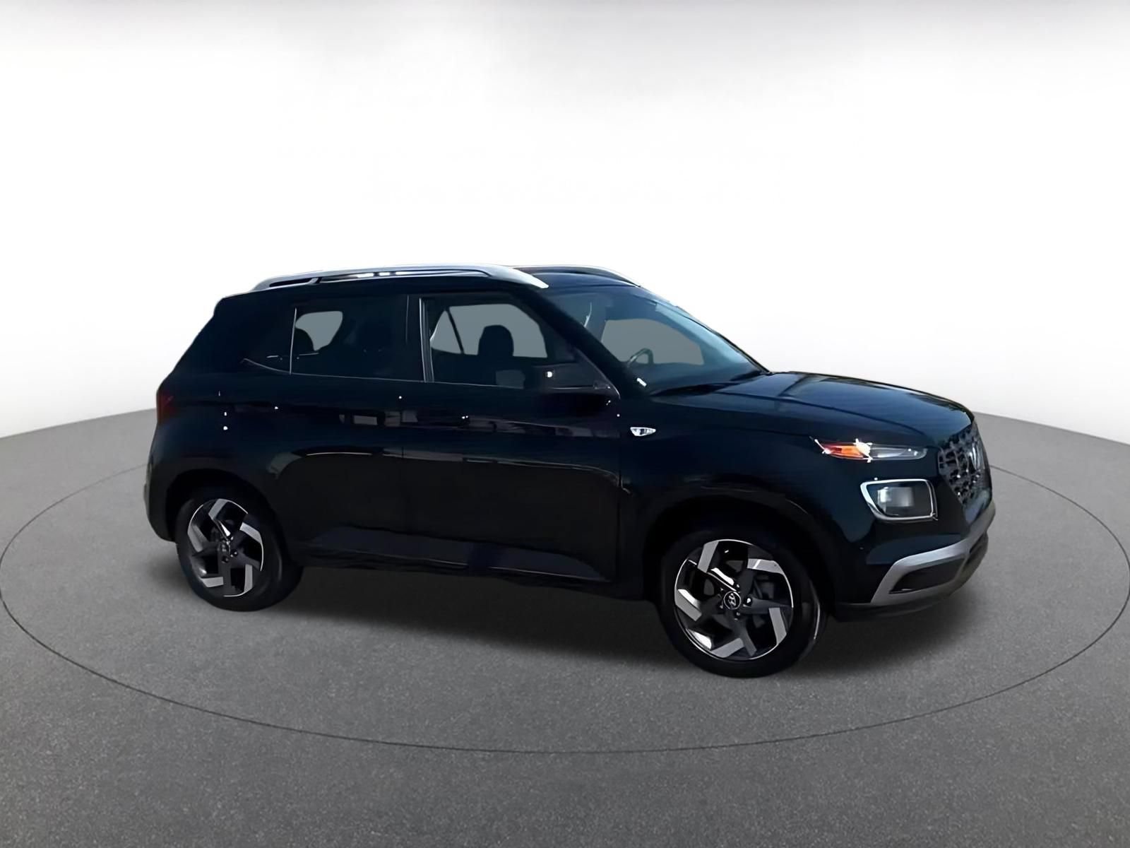 Thumbnail: 2026 Hyundai Venue - 2