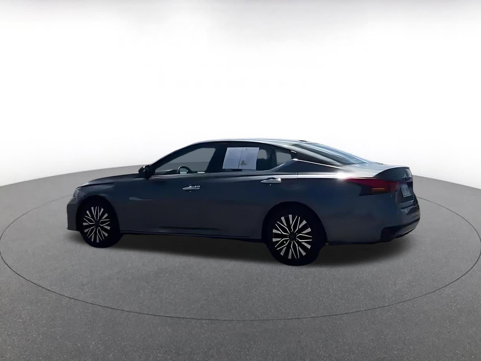 Thumbnail: 2025 Nissan Altima - 11