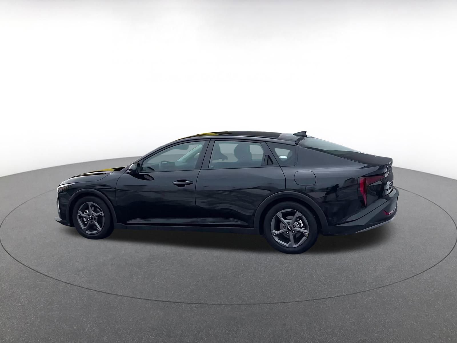 Thumbnail: 2025 Kia K4 - 9