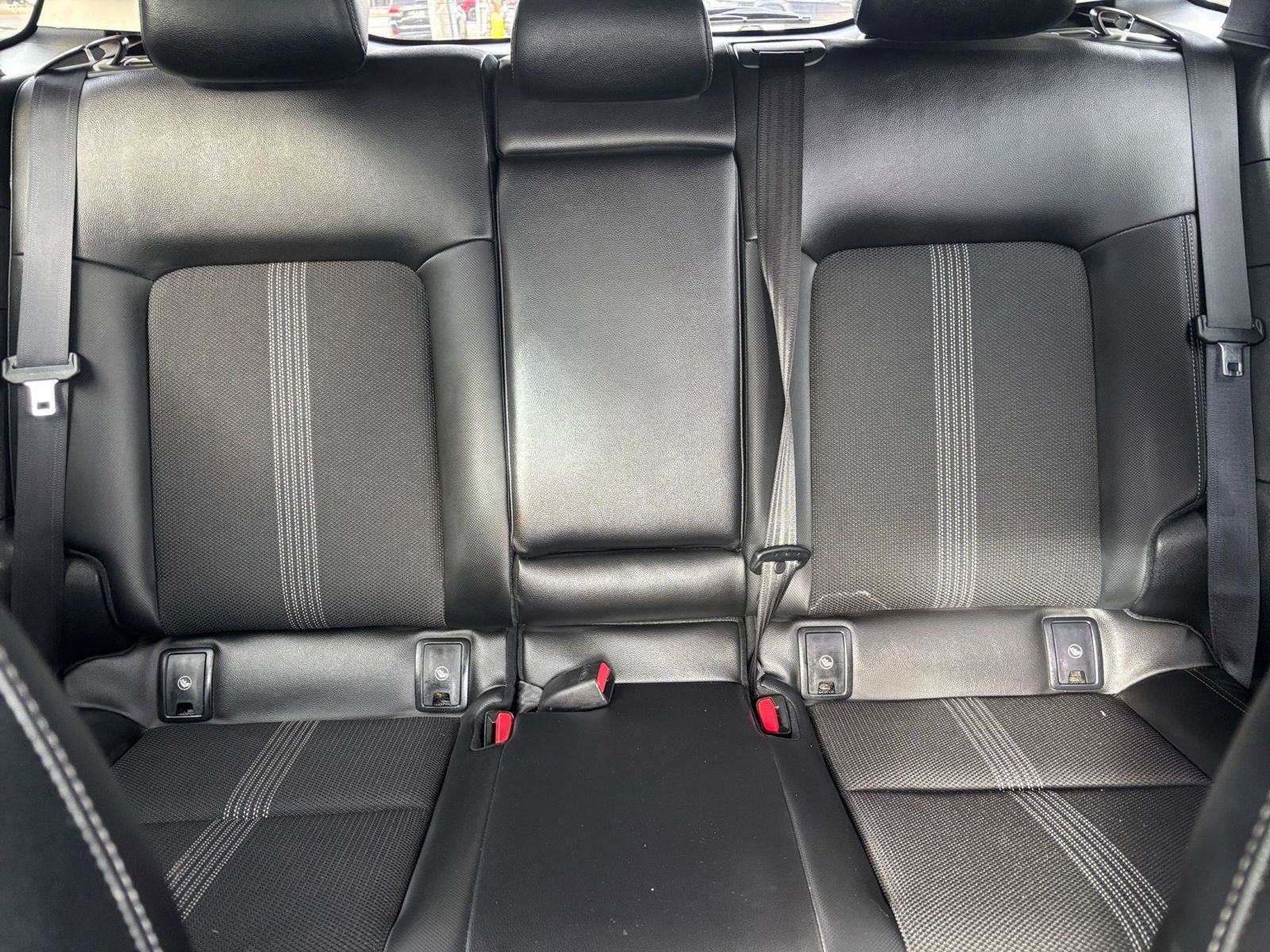 Thumbnail: 2025 Mazda CX-50 - 33