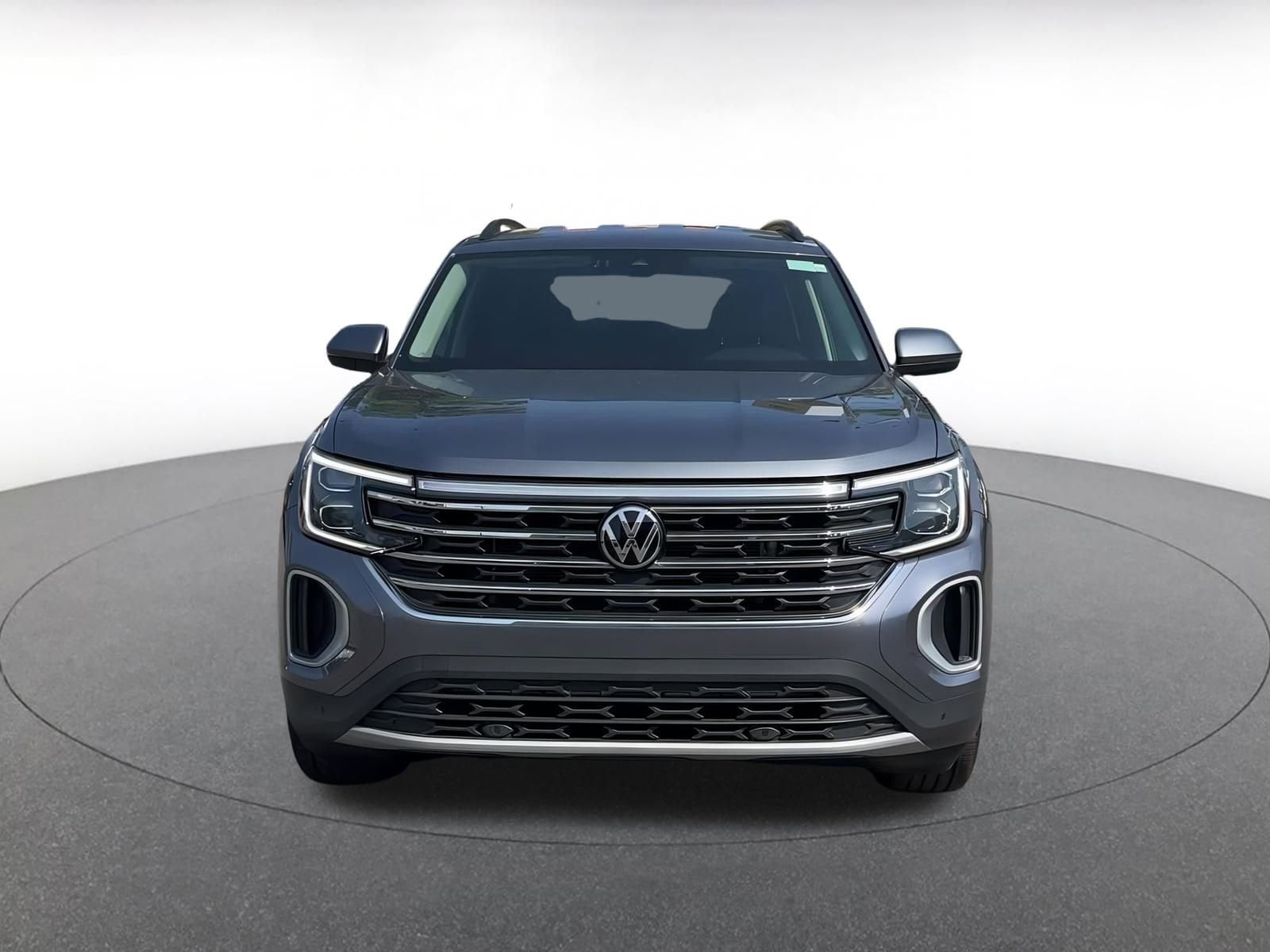 Thumbnail: 2024 Volkswagen Atlas - 3