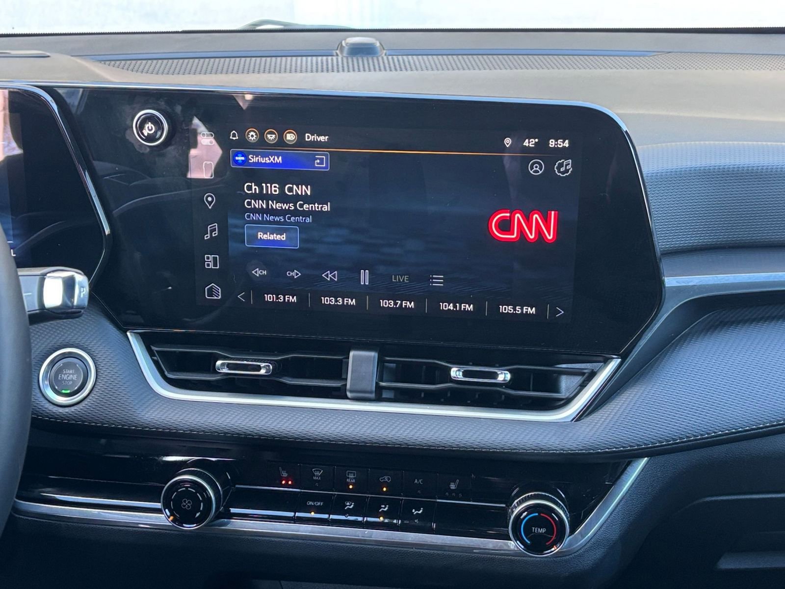 Thumbnail: 2025 Chevrolet Equinox - 18