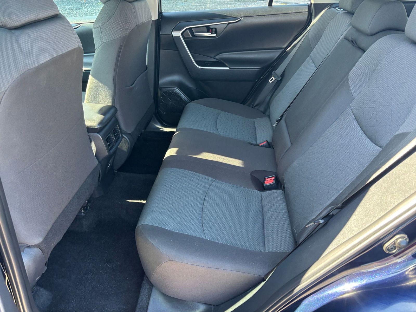 Thumbnail: 2025 Toyota RAV4 - 23